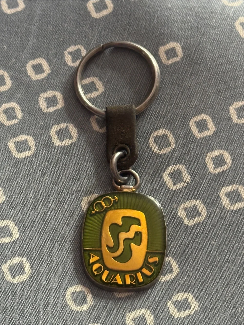Vintage 70’s Aquarius Zodiac Enamel Keychain Green & Gold Astrological Key Ring